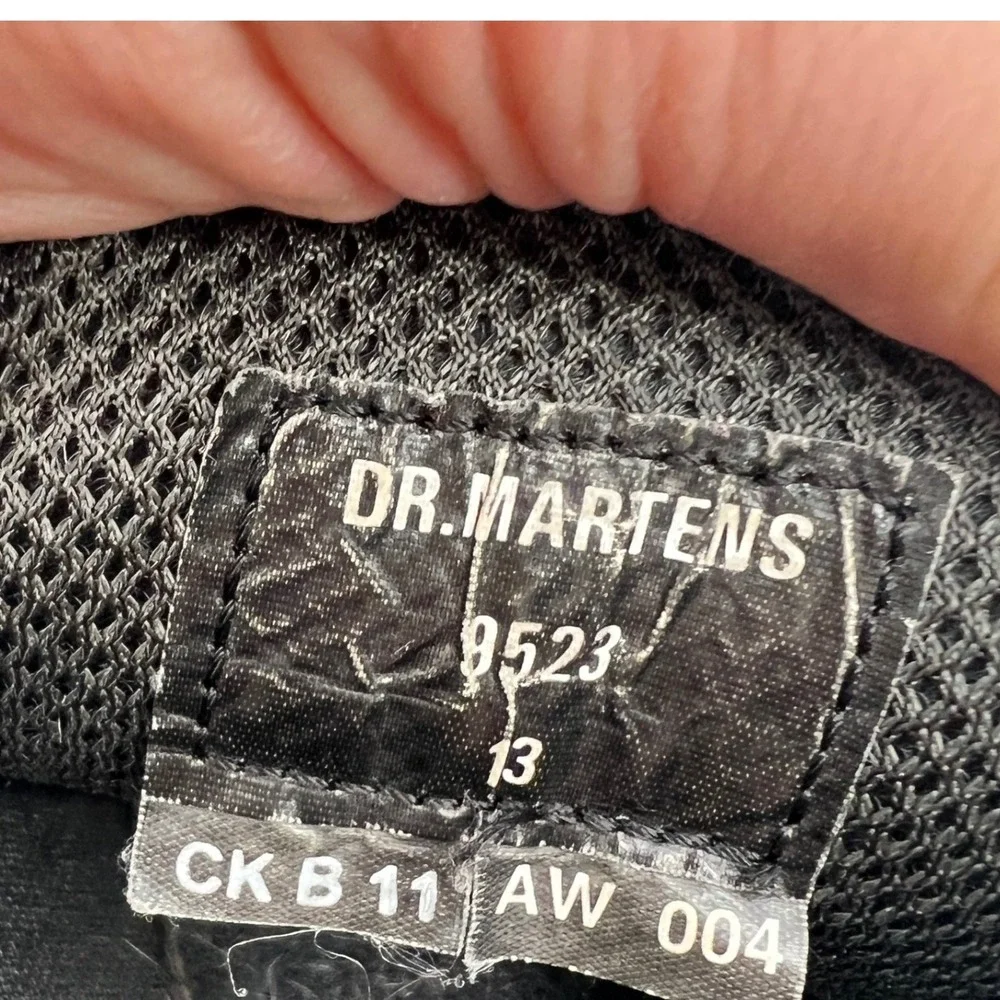 Men's Vintage Dr. Martens Made in England Lowell 9523 Black Leather Size 13 Docs